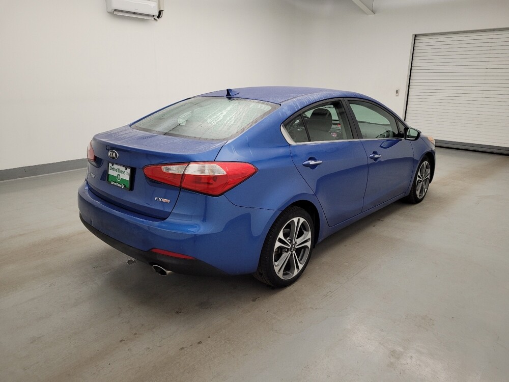 2015 Kia Forte in Toledo, OH 43617 - 18140040 9