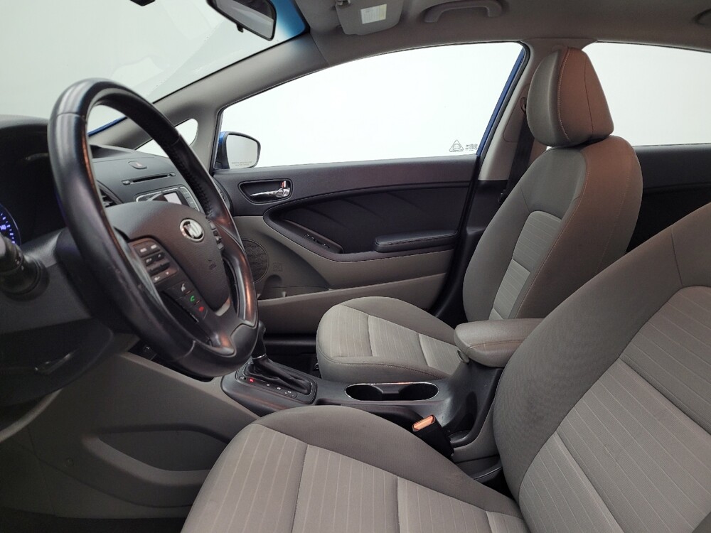 2015 Kia Forte in Toledo, OH 43617 - 18140040 17