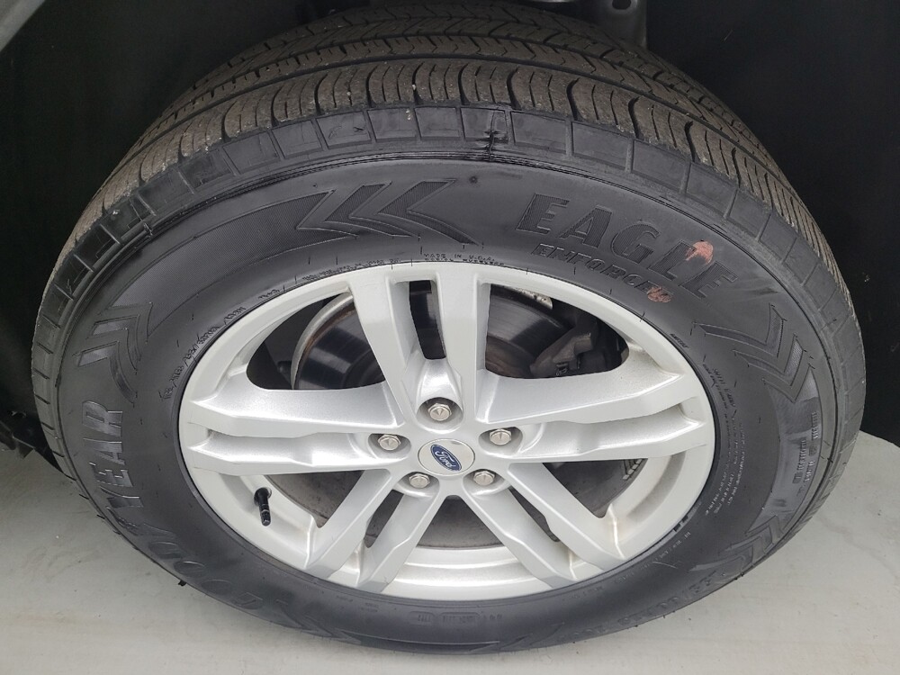 2022 Ford Explorer in Columbus, OH 43231 - 18140041 31