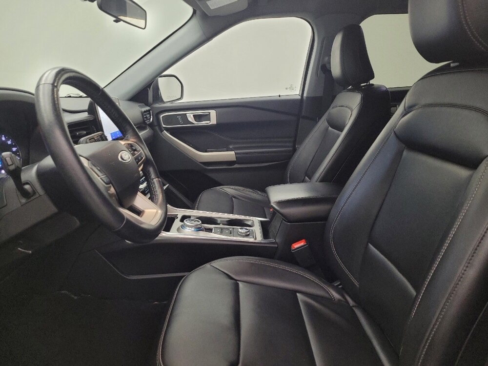 2022 Ford Explorer in Columbus, OH 43231 - 18140041 17