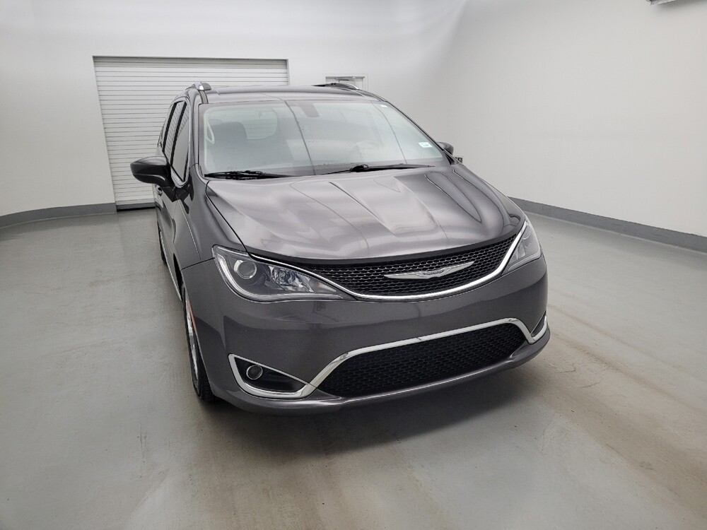 2017 Chrysler Pacifica in Toledo, OH 43617 - 18140044 14