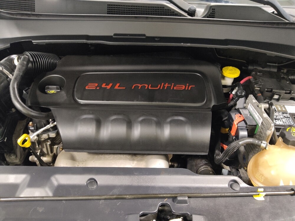 2018 Jeep Compass in Columbus, OH 43231 - 18140045 30