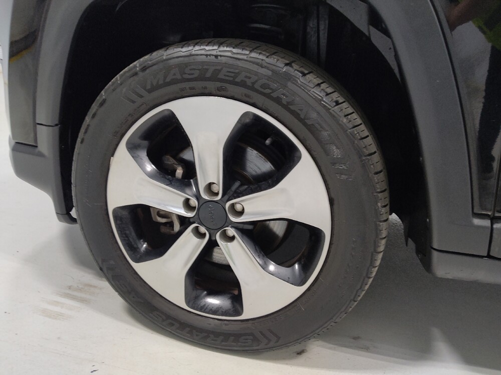 2018 Jeep Compass in Columbus, OH 43231 - 18140045 31