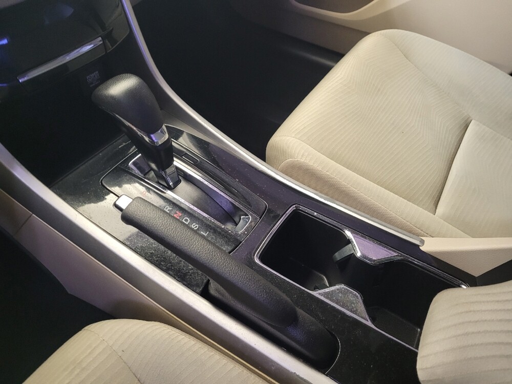 2017 Honda Accord in Miamisburg, OH 45342 - 18140048 26