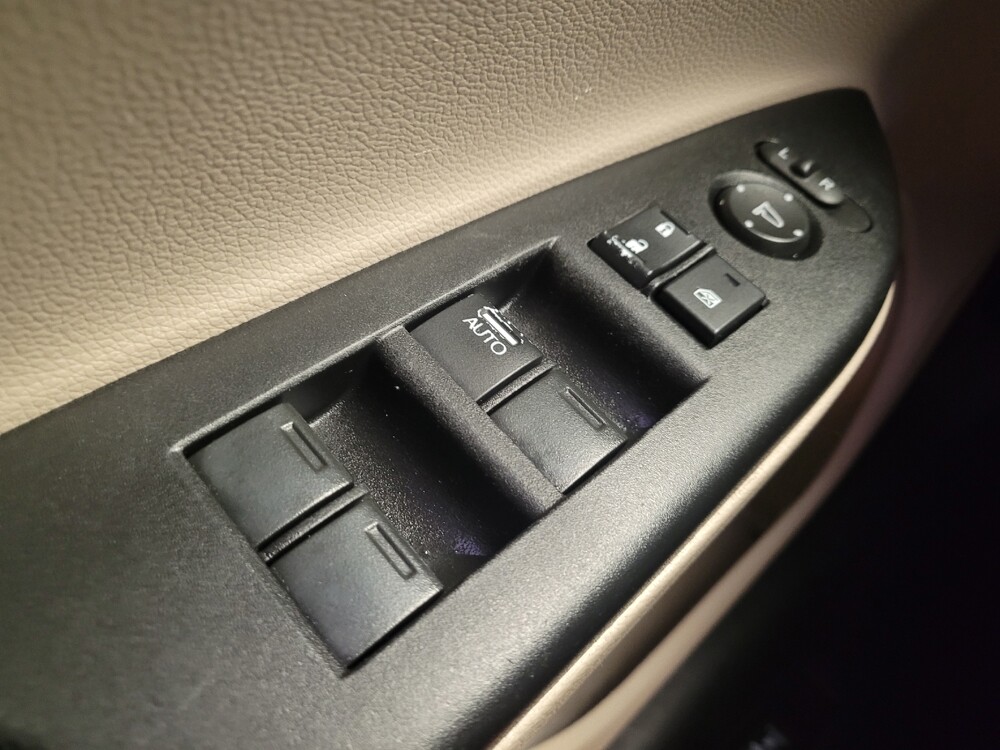 2017 Honda Accord in Miamisburg, OH 45342 - 18140048 27