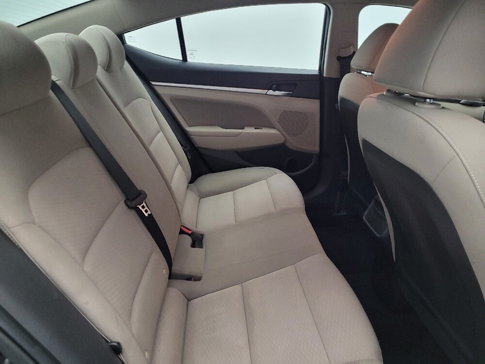 2020 Hyundai Elantra in Miamisburg, OH 45342 - 18140049 19