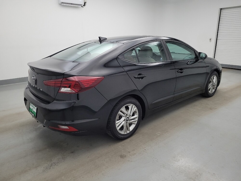 2020 Hyundai Elantra in Miamisburg, OH 45342 - 18140049 10