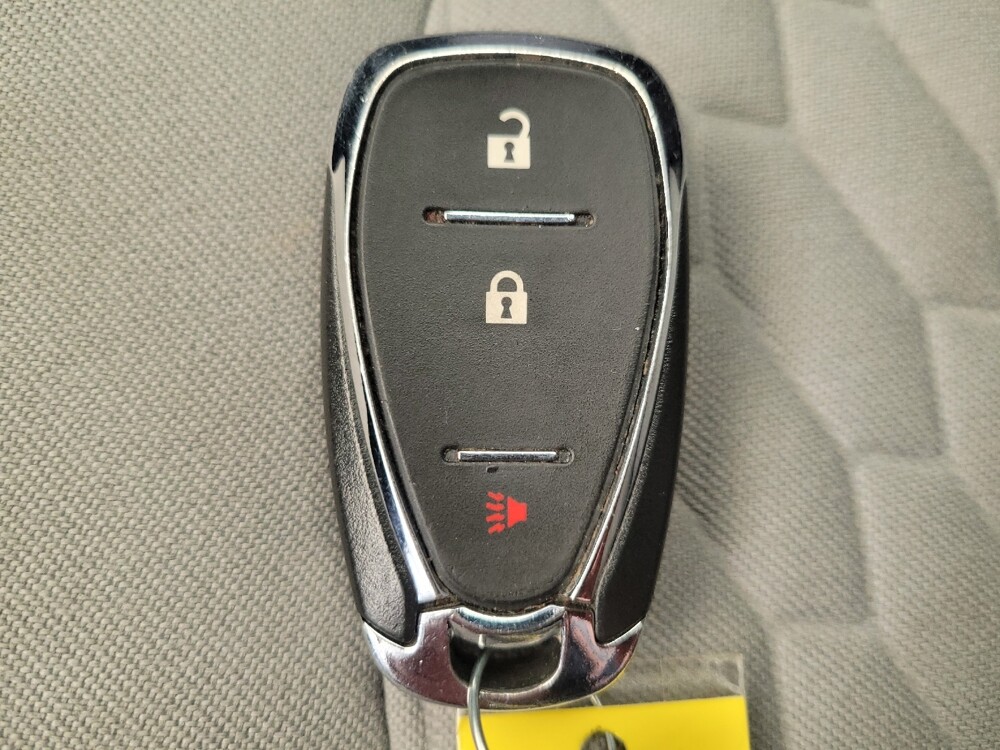 2020 Chevrolet Equinox in Toledo, OH 43617 - 18140050 32