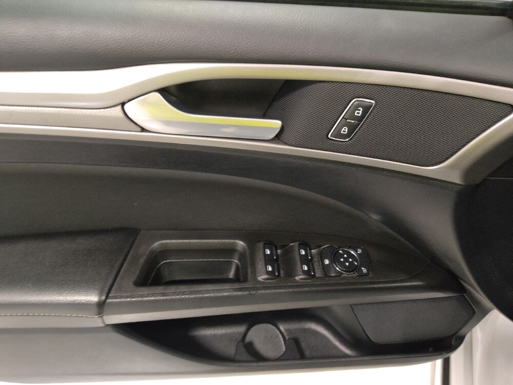 2020 Ford Fusion in Columbus, OH 43231 - 18140053 27