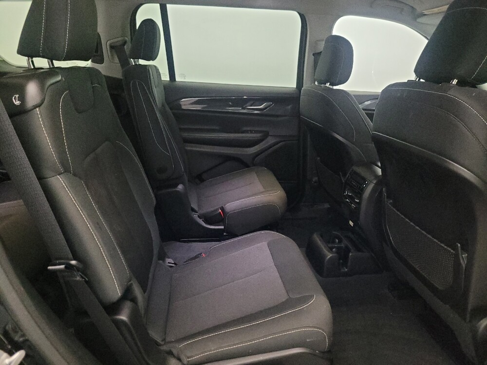 2023 Jeep Grand Cherokee L in Williamstown, NJ 8094 - 18140067 19