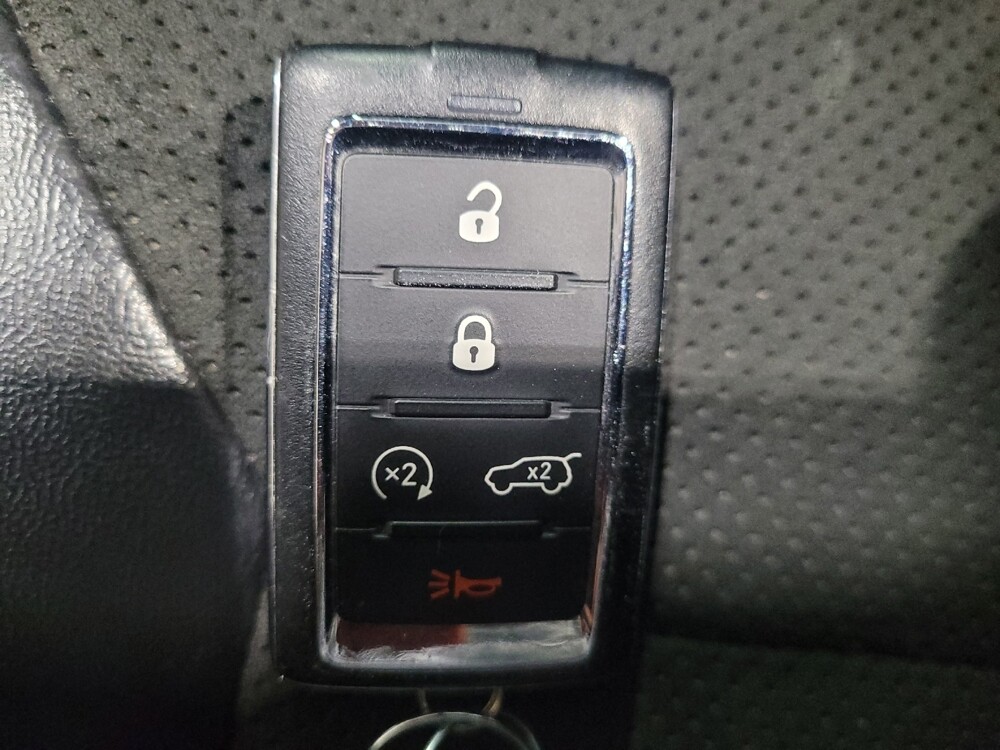 2023 Jeep Grand Cherokee L in Williamstown, NJ 8094 - 18140070 32