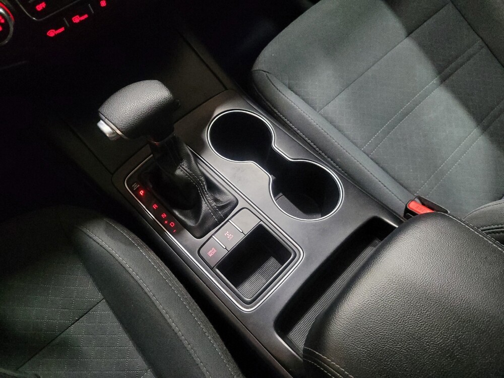 2019 Kia Sorento in Temple Hills, MD 20746 - 18140082 26