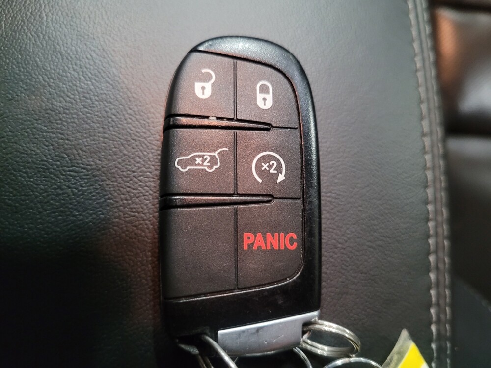 2019 Jeep Grand Cherokee in Woodbridge, VA 22191 - 18140084 32
