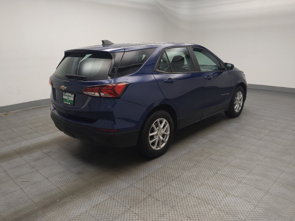 2022 Chevrolet Equinox in Midlothian, IL 60445 - 18140098 10