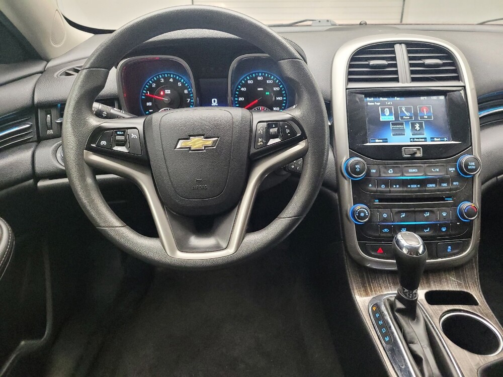 2015 Chevrolet Malibu in Taylor, MI 48180 - 18140100 22