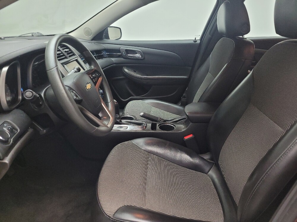 2015 Chevrolet Malibu in Taylor, MI 48180 - 18140100 17