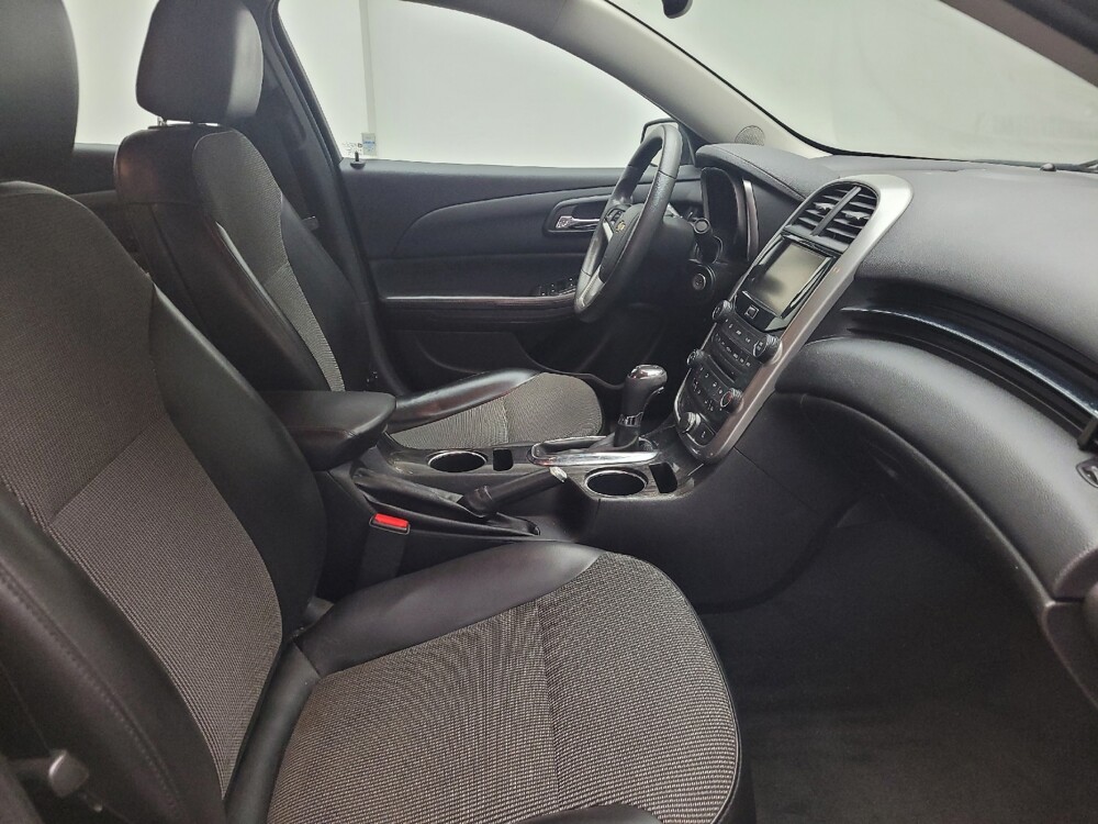 2015 Chevrolet Malibu in Taylor, MI 48180 - 18140100 21