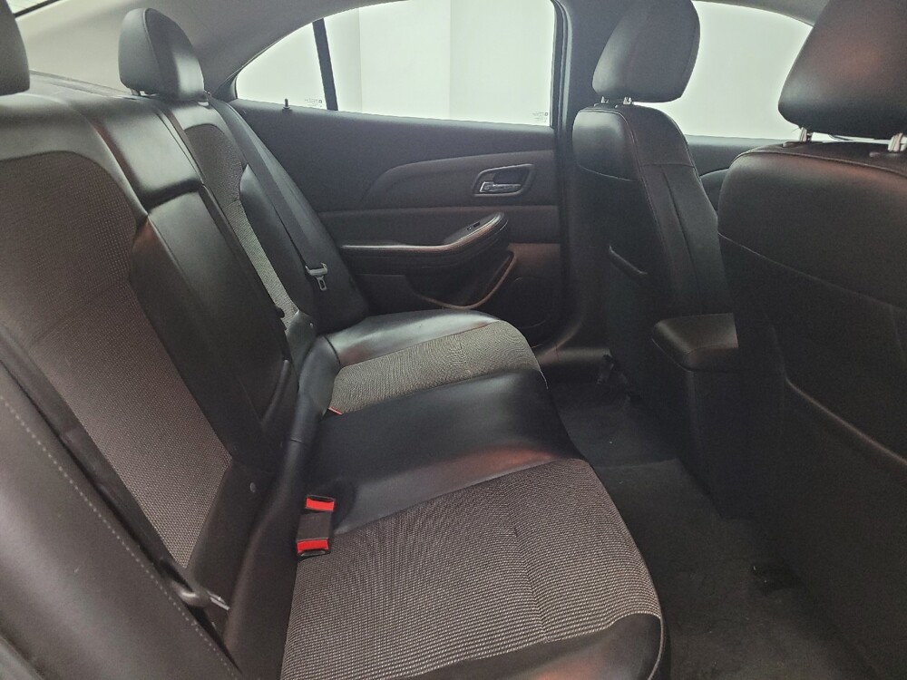 2015 Chevrolet Malibu in Taylor, MI 48180 - 18140100 19