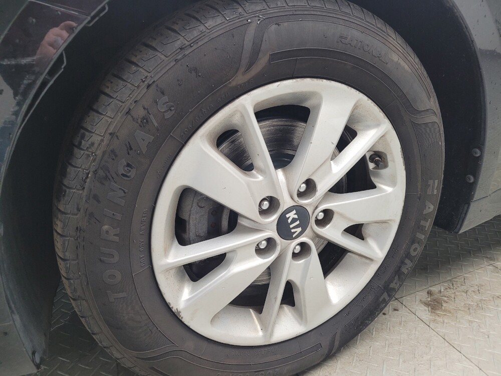 2017 Kia Optima in Taylor, MI 48180 - 18140101 31