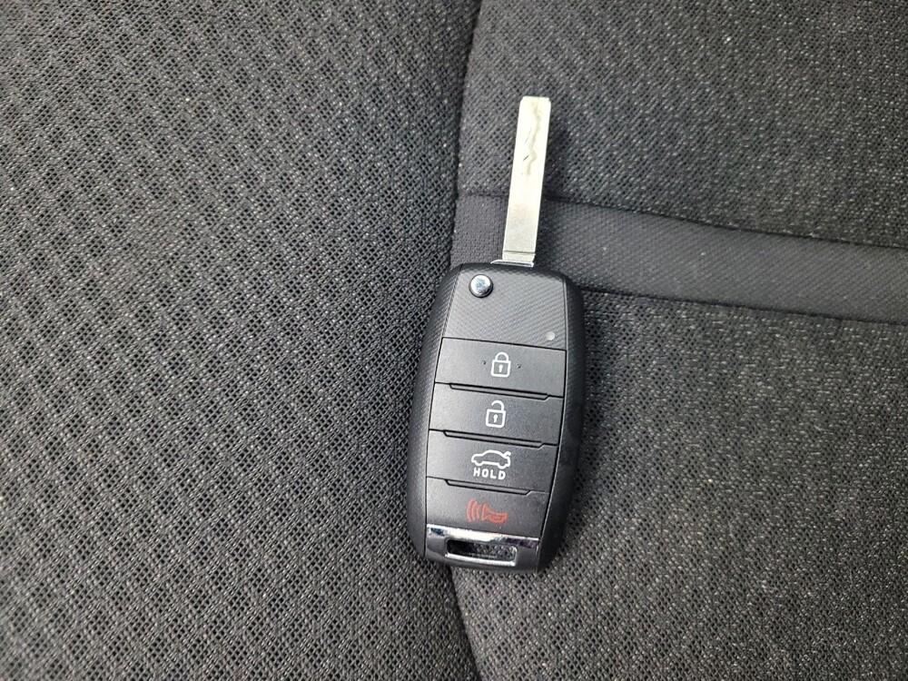 2017 Kia Optima in Taylor, MI 48180 - 18140101 32