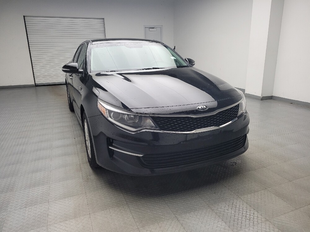 2017 Kia Optima in Taylor, MI 48180 - 18140101 14