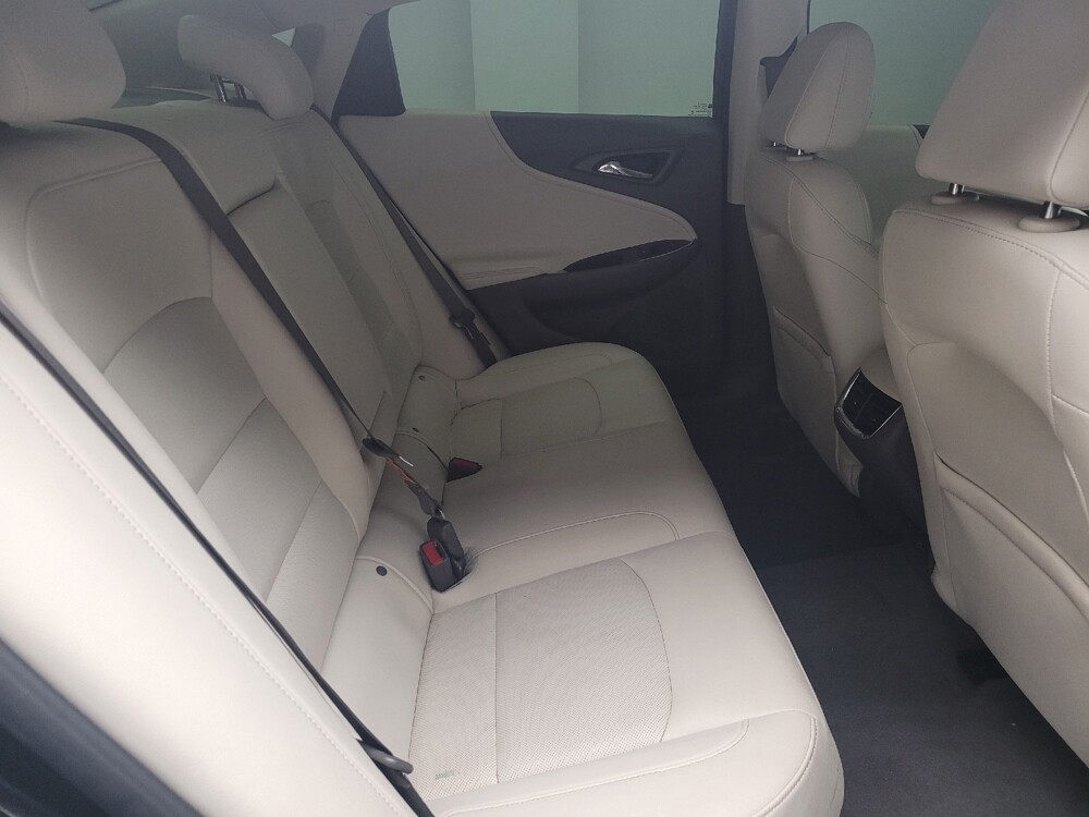 2020 Chevrolet Malibu in Taylor, MI 48180 - 18140103 19