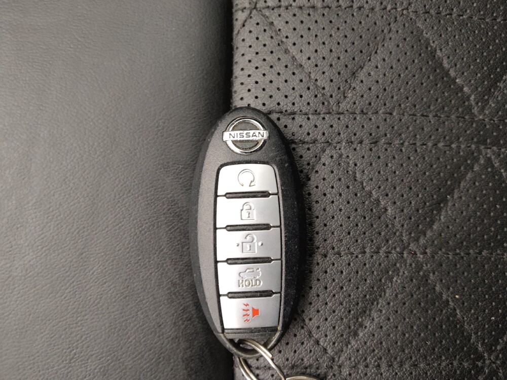 2017 Nissan Maxima in Indianapolis, IN 46219 - 18140104 32