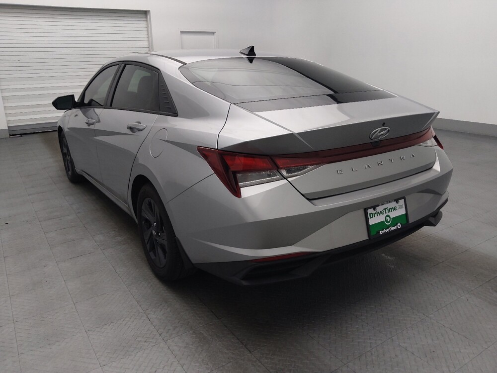 2021 Hyundai Elantra in Hialeah, FL 33014 - 18140108 5