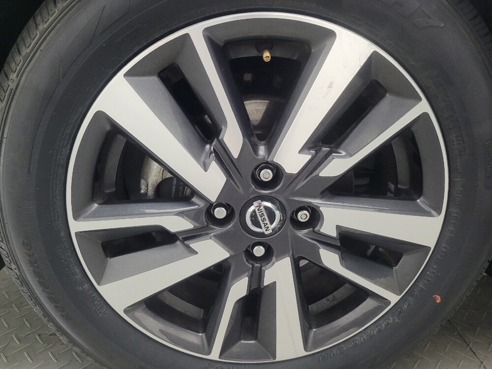 2021 Nissan Versa in Macon, GA 31210 - 18140113 31