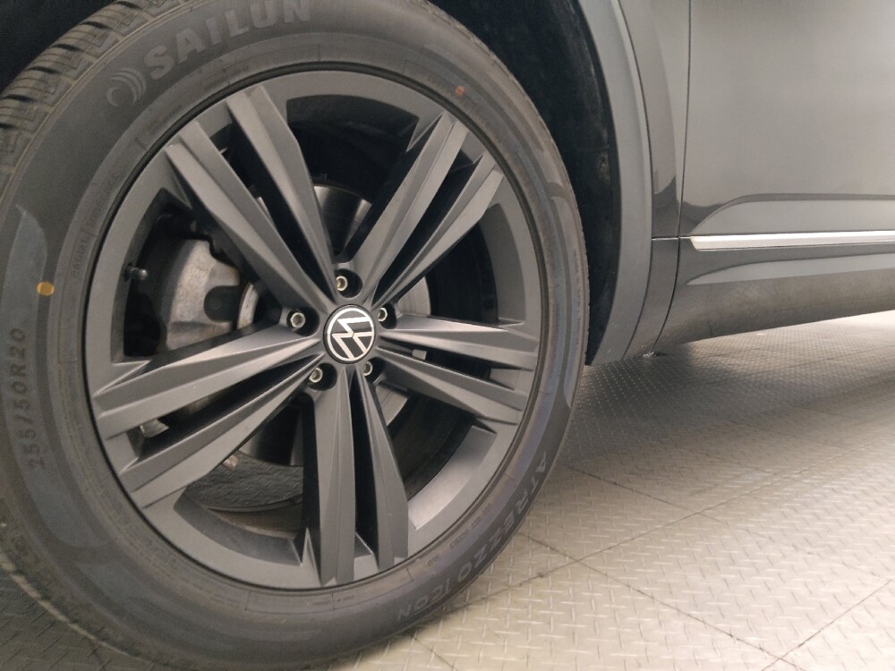 2021 Volkswagen Atlas in Jacksonville, FL 32210 - 18140119 31
