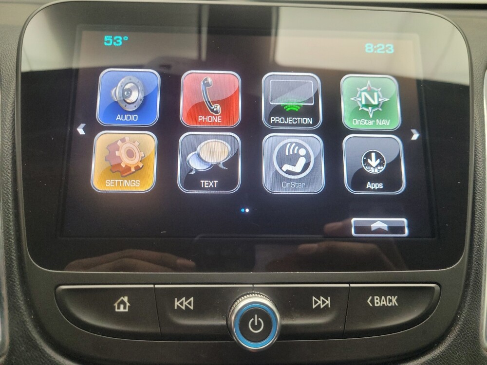 2018 Chevrolet Malibu in Indianapolis, IN 46219 - 18140123 26