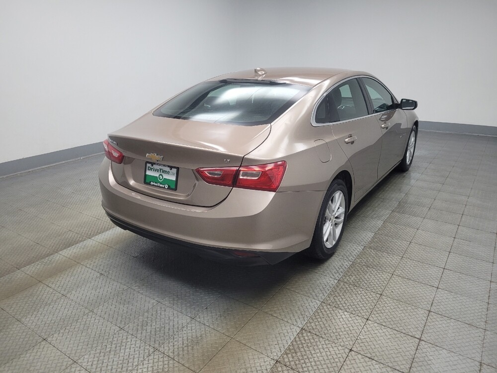2018 Chevrolet Malibu in Indianapolis, IN 46219 - 18140123 9