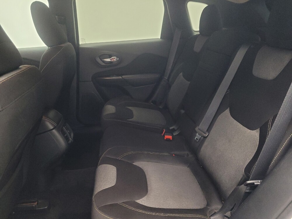 2014 Jeep Cherokee in Mishawaka, IN 46545 - 18140124 18