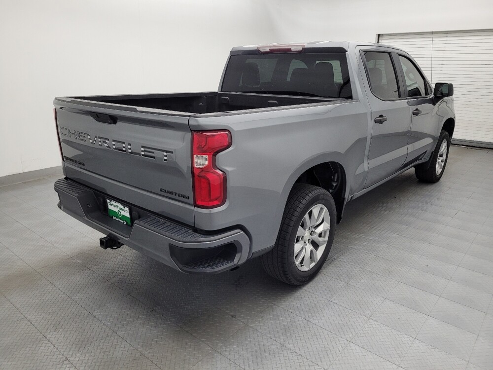 2019 Chevrolet Silverado 1500 in Fayetteville, NC 28304 - 18140132 9