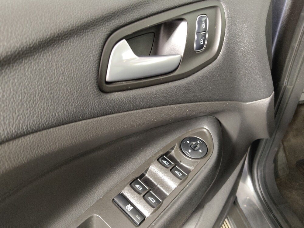 2018 Ford Escape in Midlothian, IL 60445 - 18140149 27
