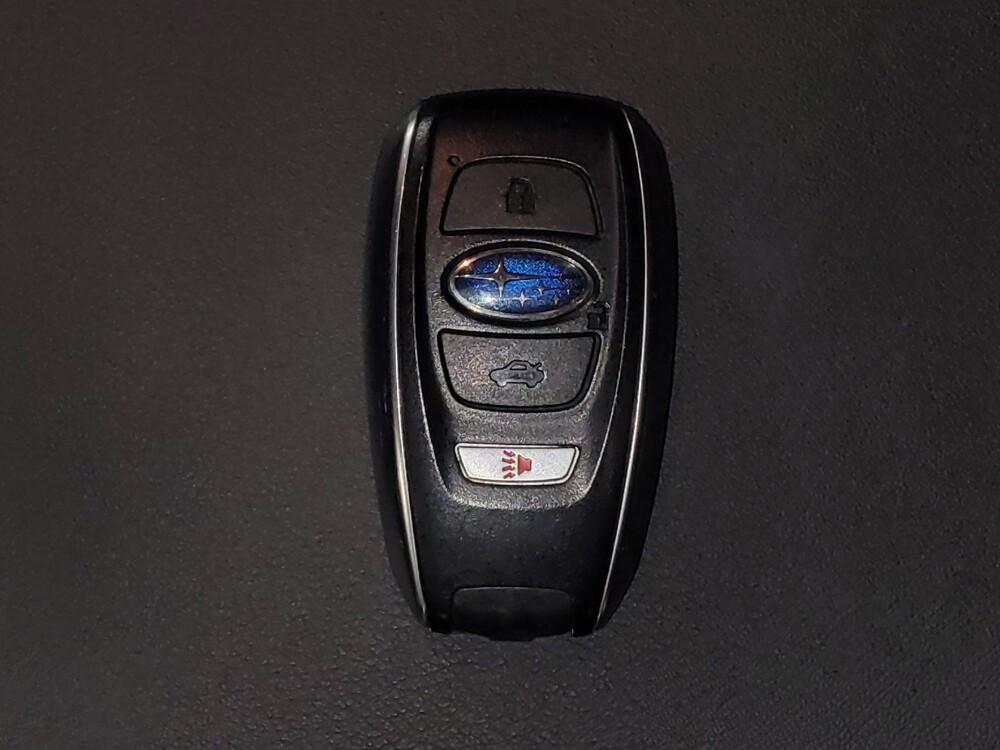 2016 Subaru Crosstrek in Hialeah, FL 33014 - 18140152 32