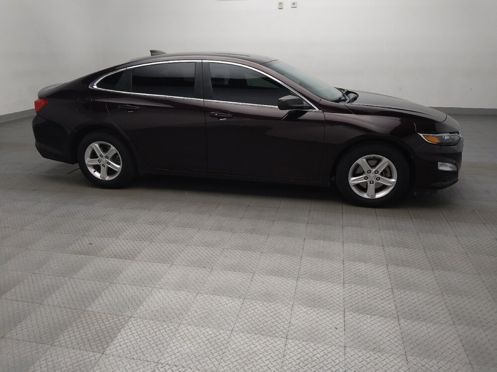 2020 Chevrolet Malibu in Plano, TX 75074 - 18140162 11