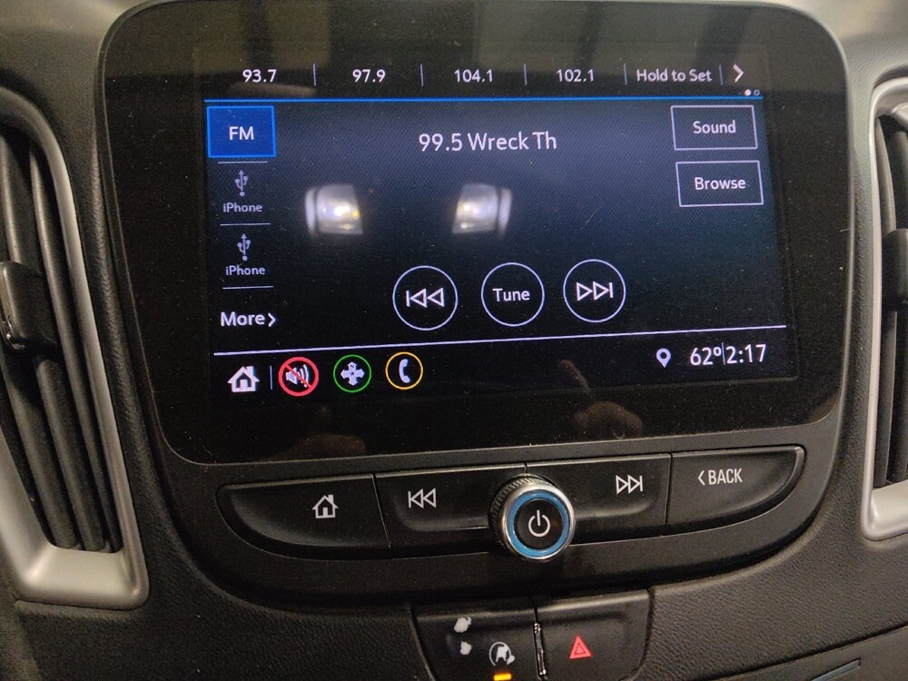 2020 Chevrolet Malibu in Plano, TX 75074 - 18140162 25