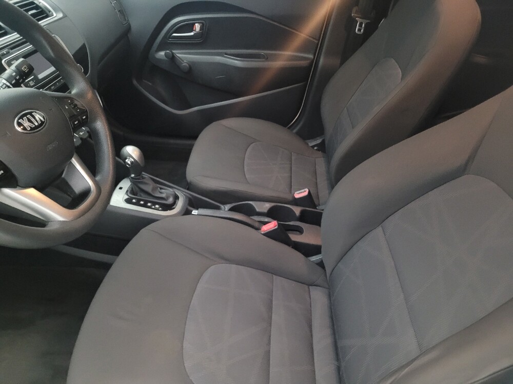 2016 Kia Rio in Clearwater, FL 33764 - 18140167 17