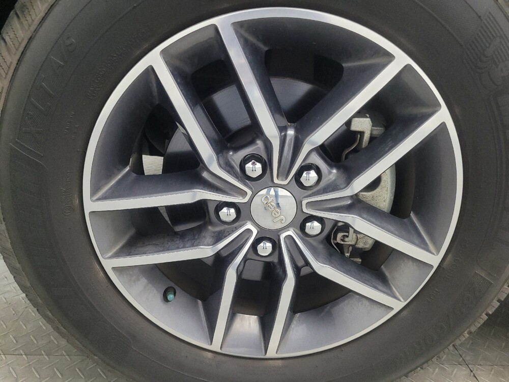 2018 Jeep Grand Cherokee in Macon, GA 31210 - 18140192 31