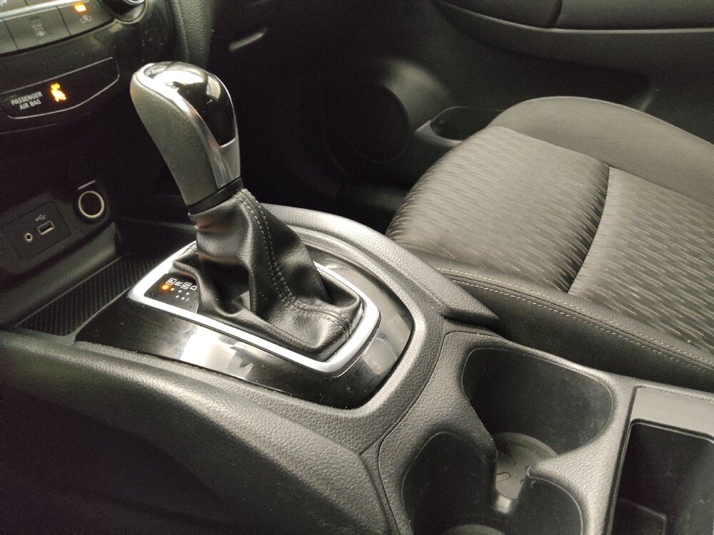 2019 Nissan Rogue in Lombard, IL 60148 - 18140195 26