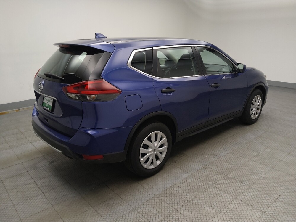 2019 Nissan Rogue in Lombard, IL 60148 - 18140195 10