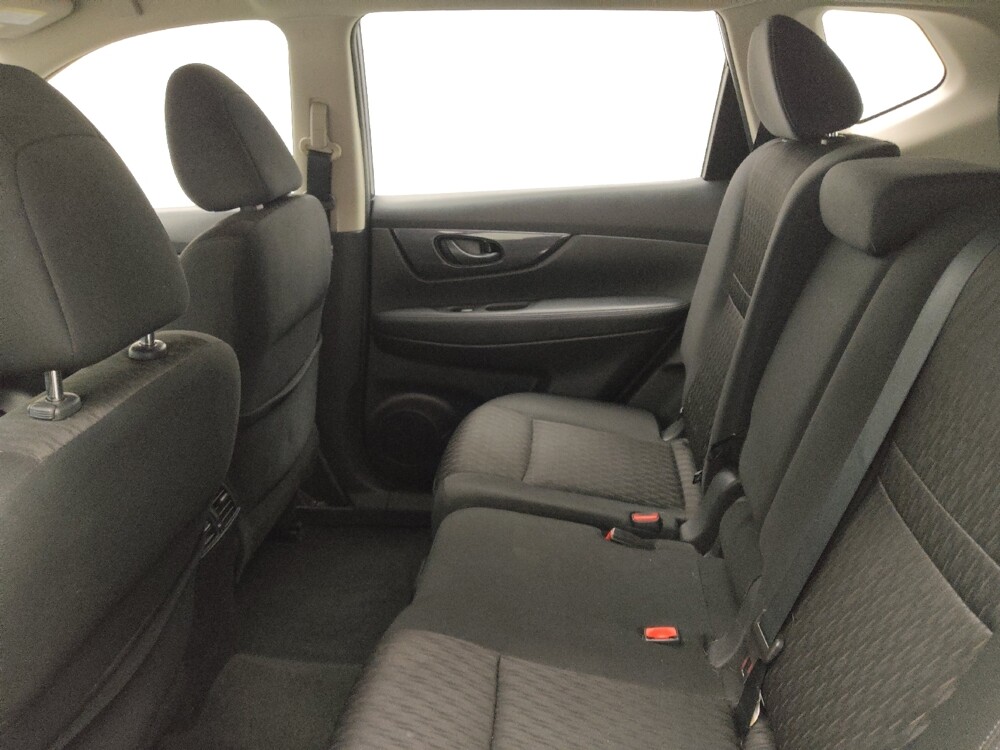 2019 Nissan Rogue in Lombard, IL 60148 - 18140195 18