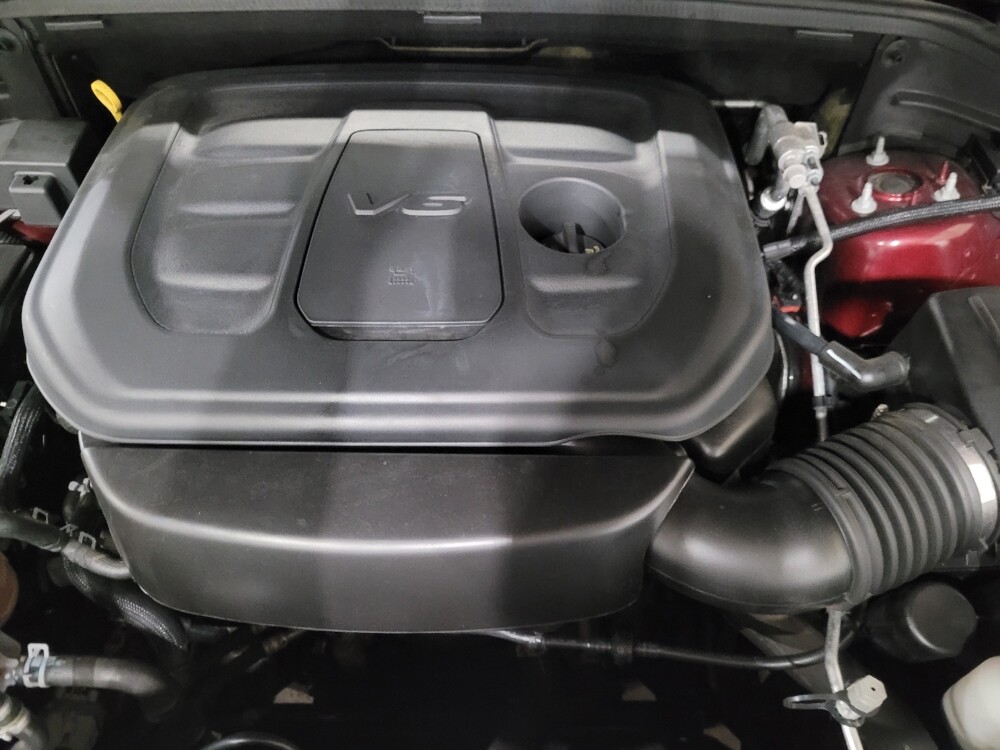 2020 Jeep Grand Cherokee in Pittsburgh, PA 15237 - 18140201 30