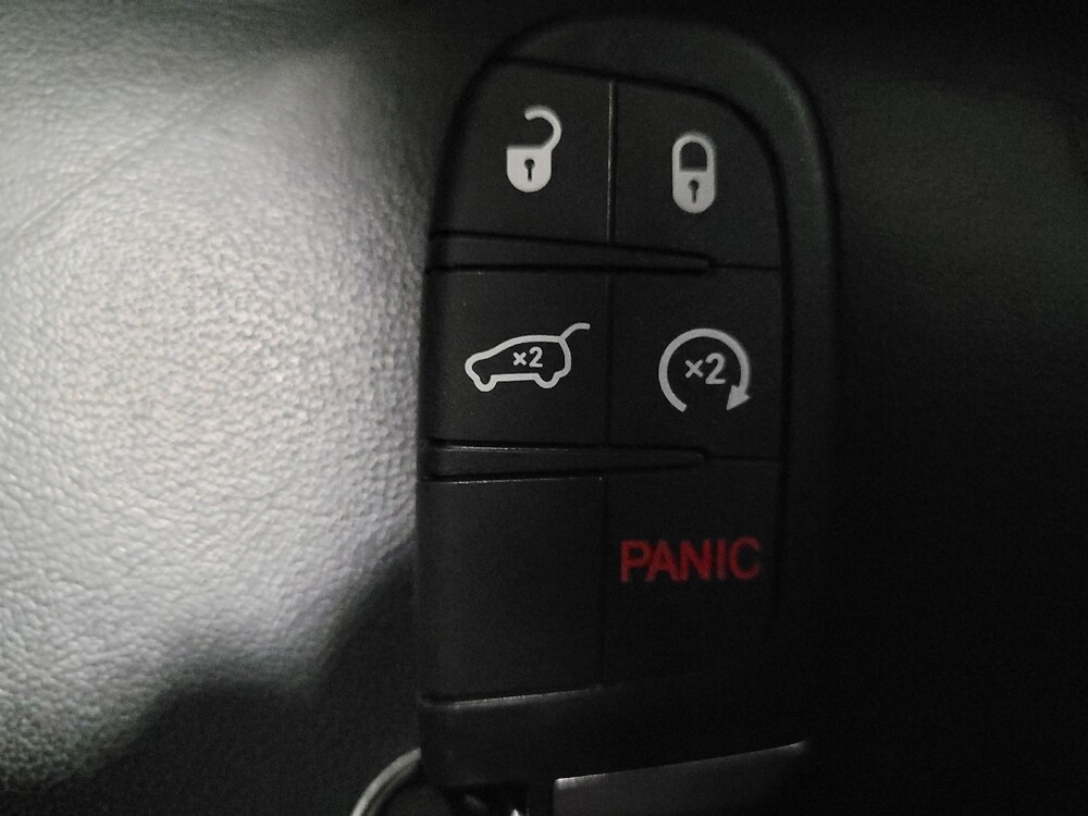 2020 Jeep Grand Cherokee in Pittsburgh, PA 15237 - 18140201 32