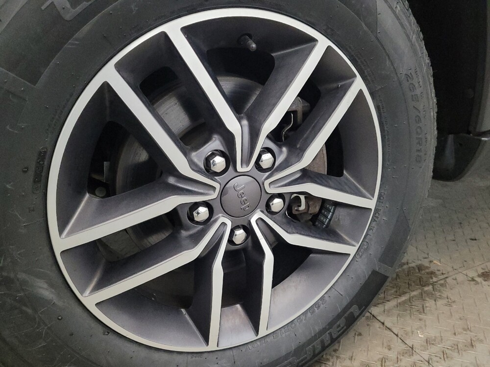 2020 Jeep Grand Cherokee in Pittsburgh, PA 15237 - 18140201 31