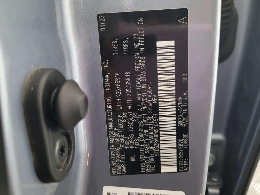 2022 Toyota Highlander in Lewisville, TX 75067 - 18140206 33