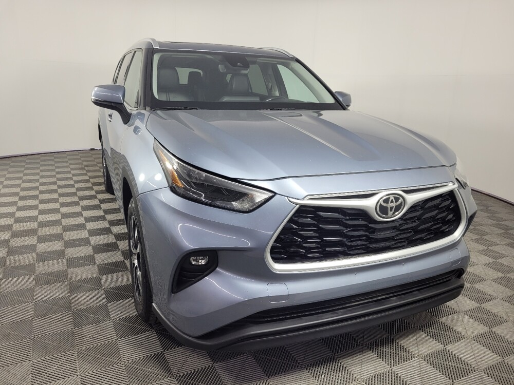 2022 Toyota Highlander in Lewisville, TX 75067 - 18140206 13
