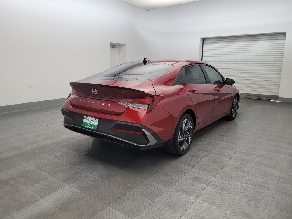 2025 Hyundai Elantra in Phoenix, AZ 85022 - 18140209 9