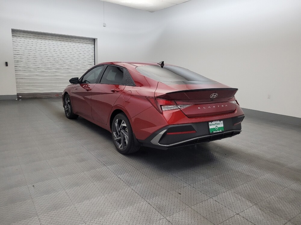 2025 Hyundai Elantra in Phoenix, AZ 85022 - 18140209 5